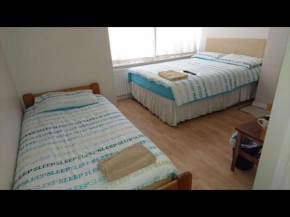 Room in Guest room - Family Room Sleeps 3 with 1 double and 1 single bed Ground Floor Private shower